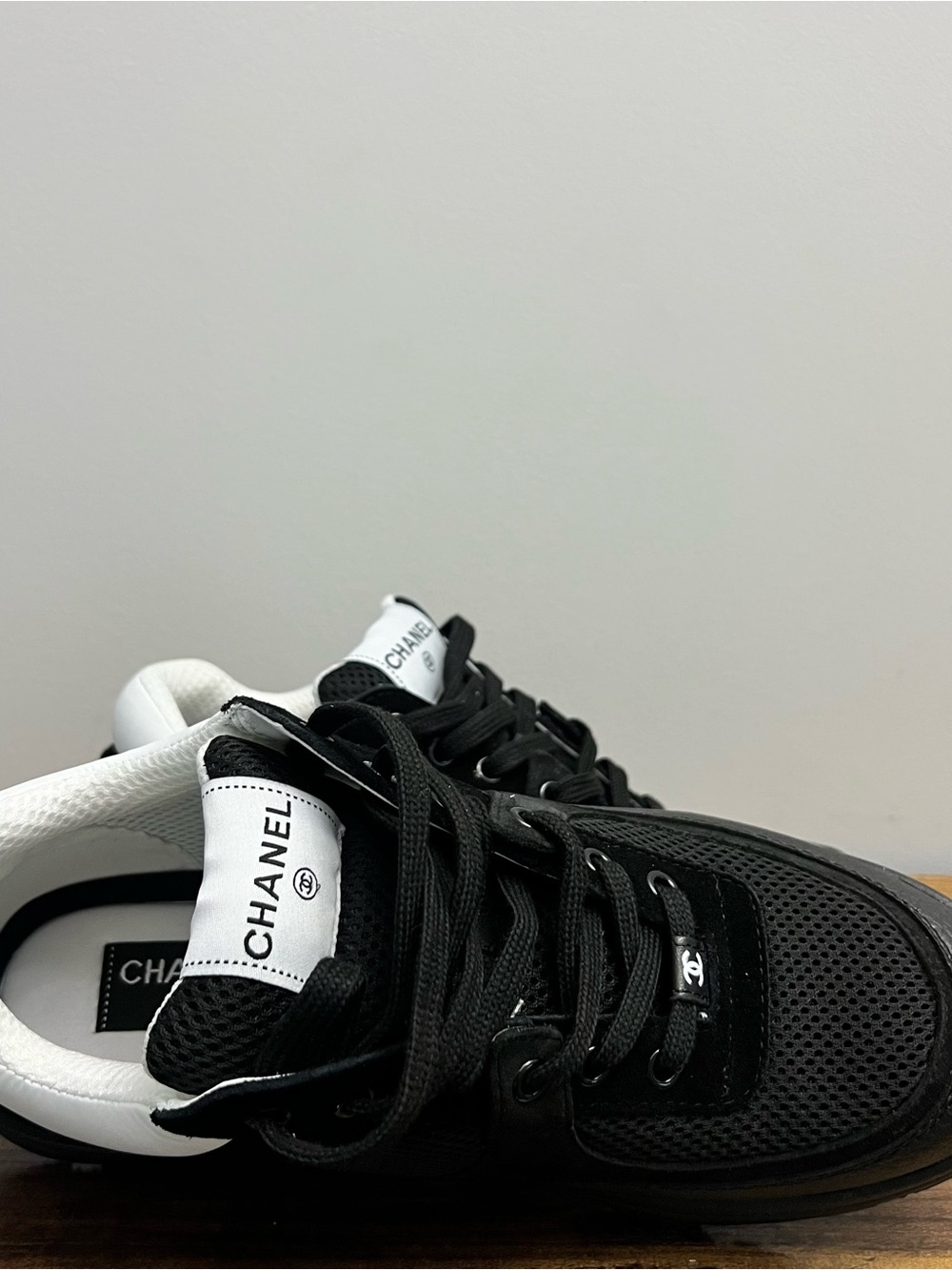 CHANEL Black and White CC Logo Low-Top Sneaker - Picture 5 of 6